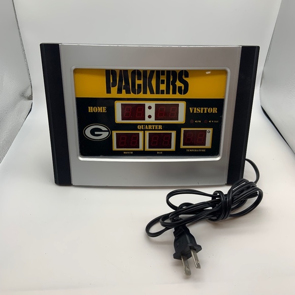 NFL Green Bay Packers Football Scoreboard Digital Clock & Alarm Clock 6.5" x 9" - Picture 12 of 12